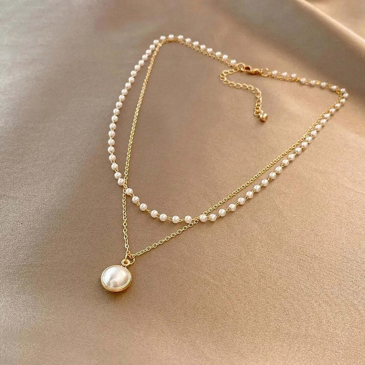 Collana di Perle Lucenti