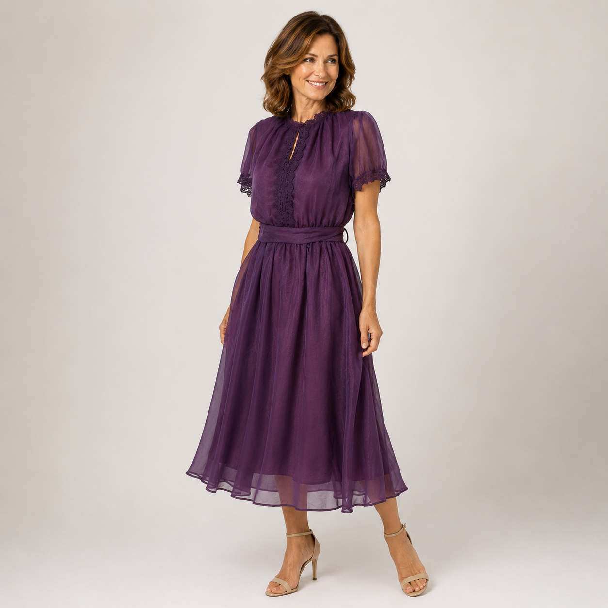 Flavia | Abito Maxi con Scollo a Goccia e Bordo in Pizzo di Chiffon