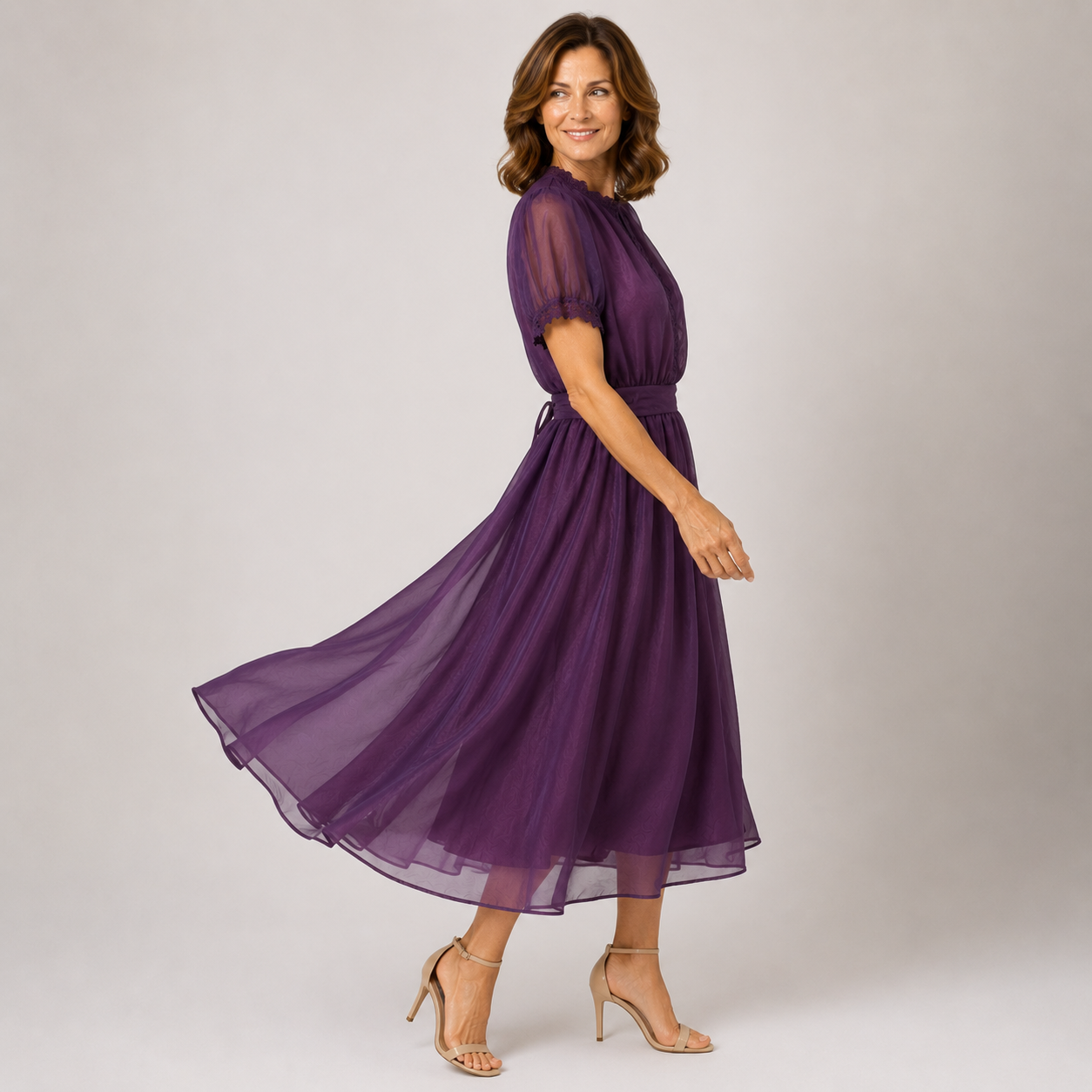 Flavia | Abito Maxi con Scollo a Goccia e Bordo in Pizzo di Chiffon