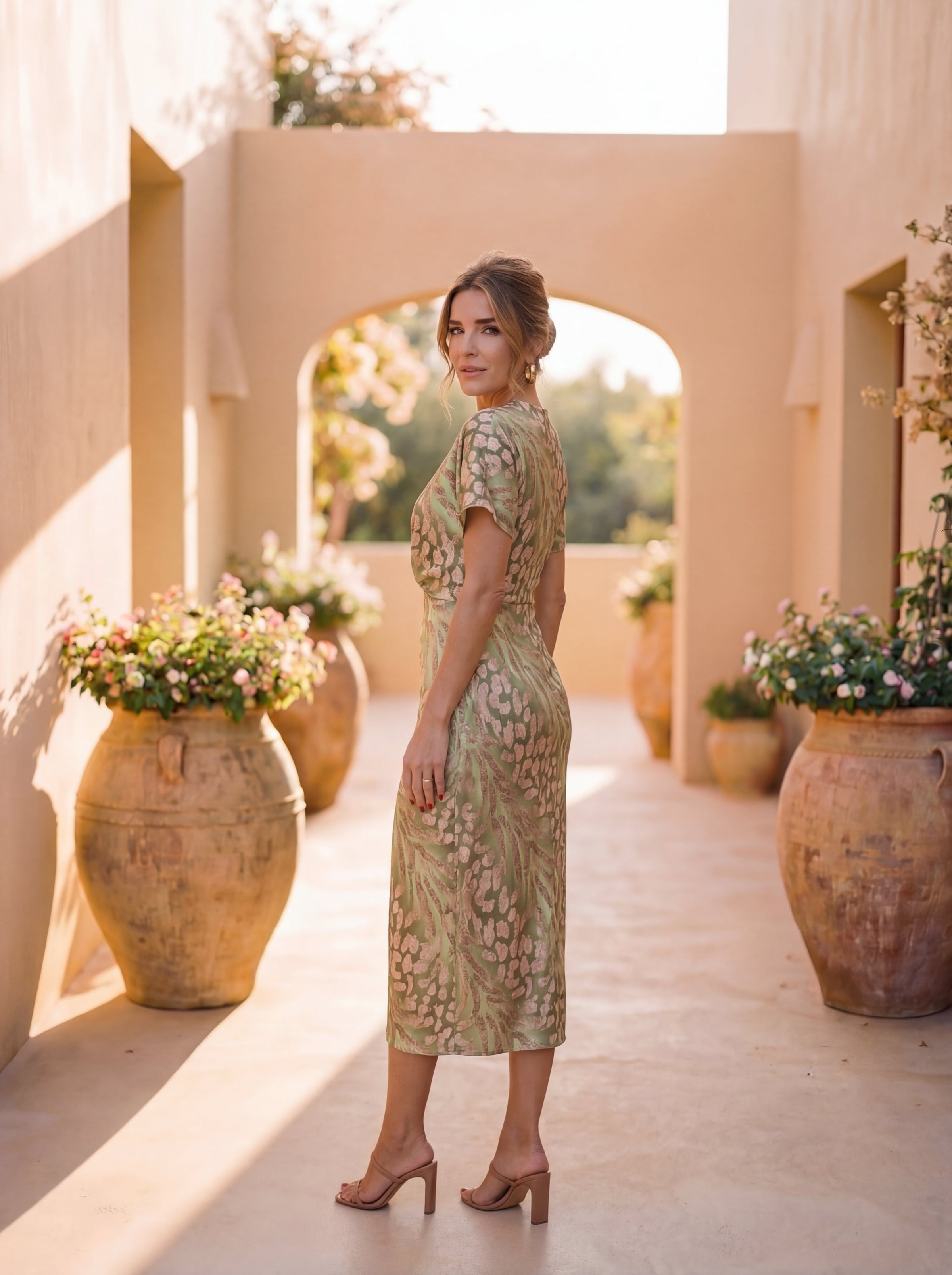 Antonella | Abito elegante in tessuto leggero e fluido