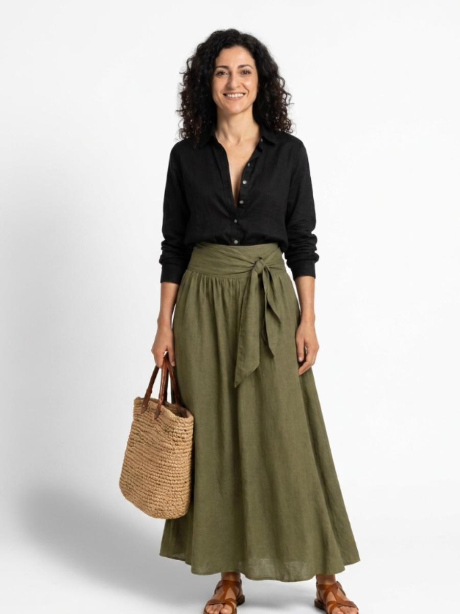 Verona – Completo due pezzi: t-shirt nera e gonna verde oliva