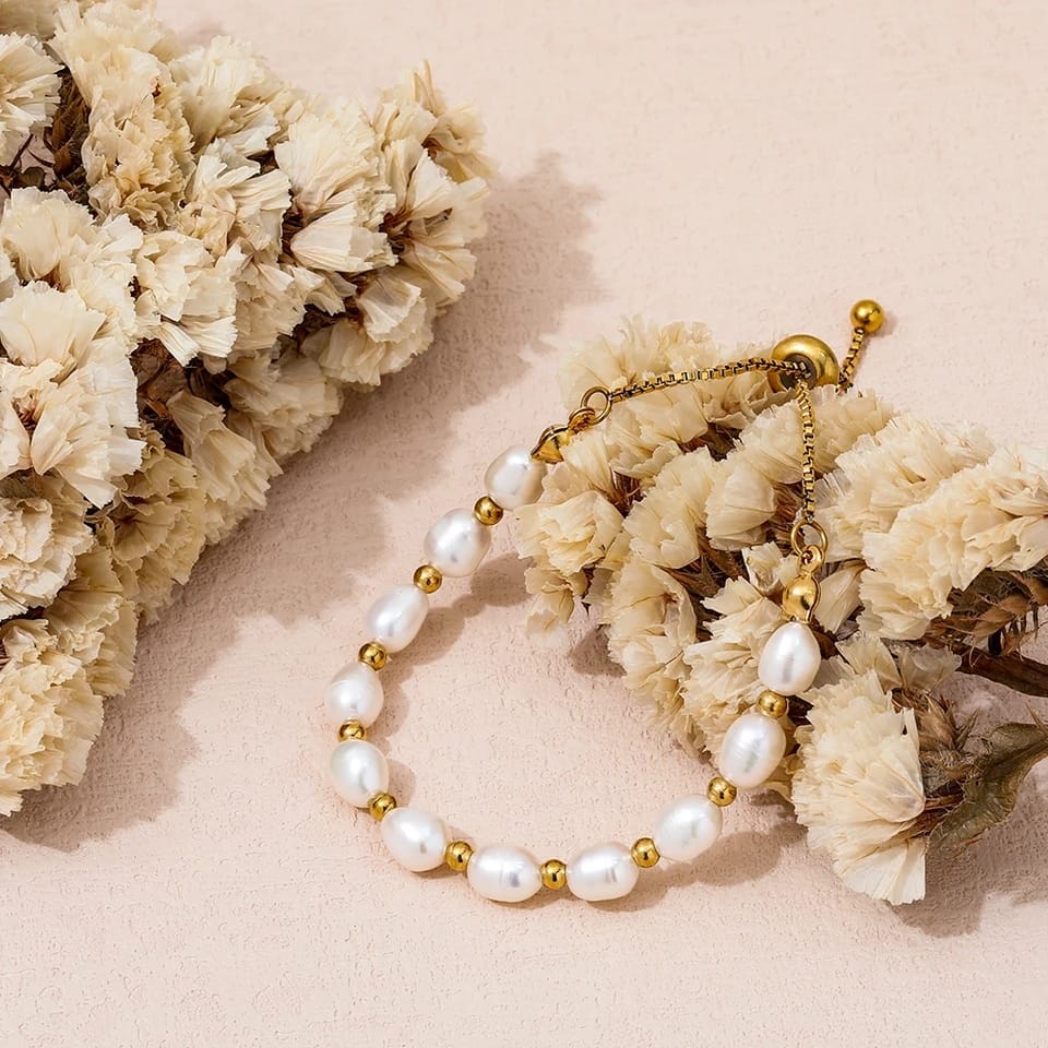 Elegante Bracciale in Perle e Oro