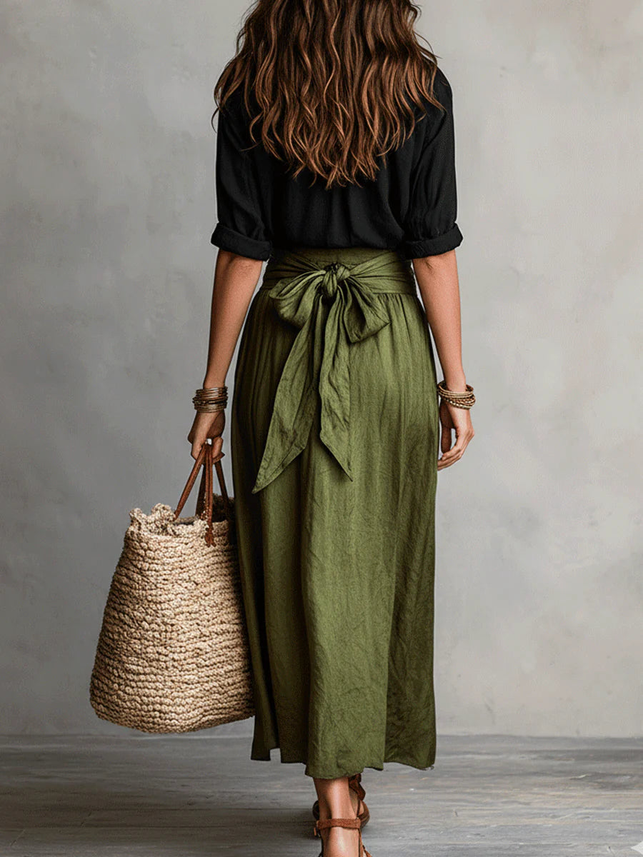 Verona – Completo due pezzi: t-shirt nera e gonna verde oliva